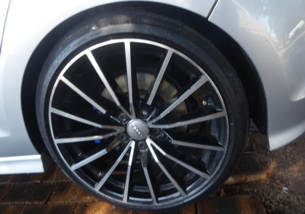 2014 VW Golf R auto