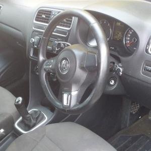 Volkswagen polo 6 hatchback 1.4 comfortline model