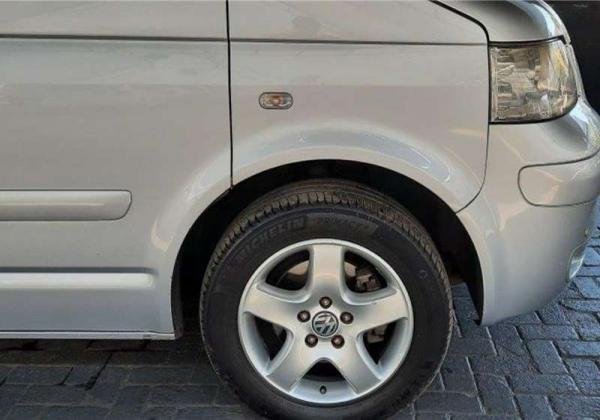 2008 VW Caravelle