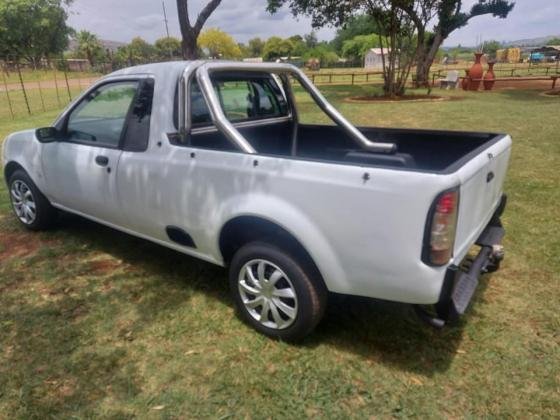 R666 Per Month : 2003 FORD BANTAM BAKKIE